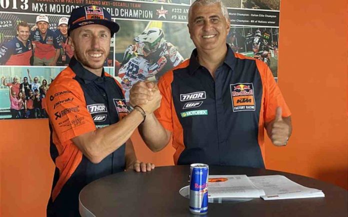 Tony Cairoli rinnova con KTM