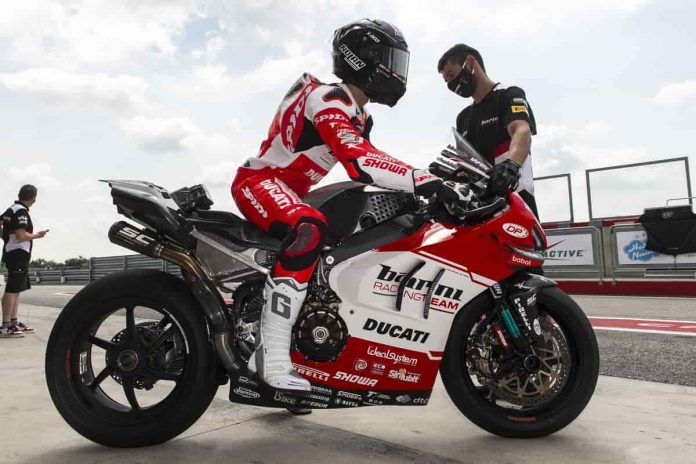 Marco-Melandri-si-ferma
