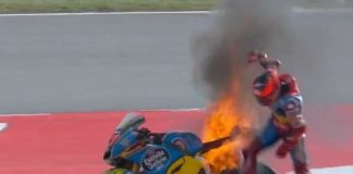 Moto2 in fiamme nel Warm Up di Catalunya 2020 Moto2 in fiamme