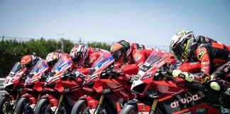 Panigale V4 Race of Champions: le scuse sono finite Panigale V4 Race of Champions-min