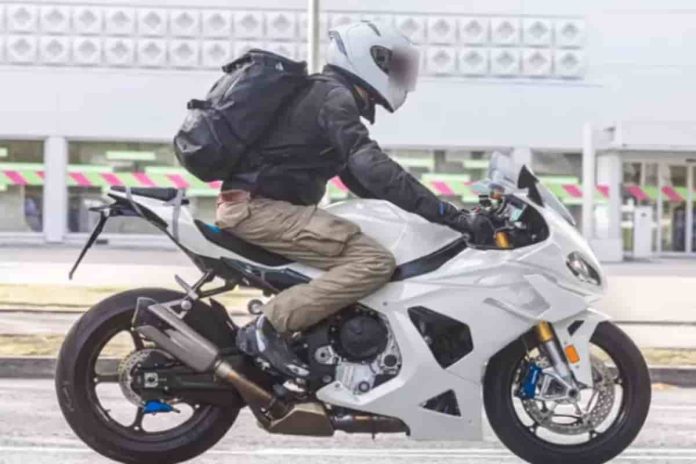 test BMW S 1000 RR 2027 (1)